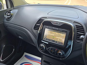 Renault Captur thumbnail