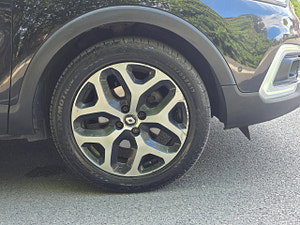 Renault Captur thumbnail