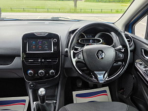 Renault Clio thumbnail
