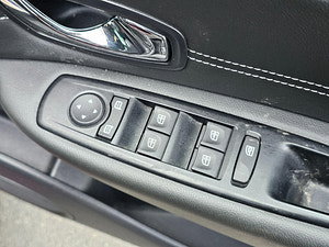 Renault Scenic thumbnail