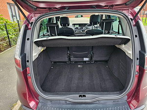 Renault Scenic thumbnail
