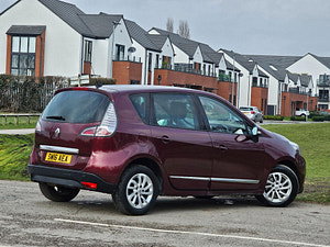 Renault Scenic thumbnail