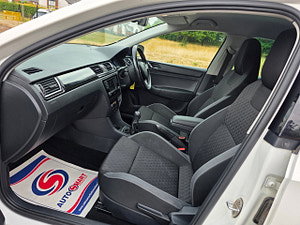 Skoda Rapid thumbnail