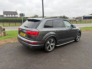 Audi Q7 thumbnail