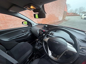 Chrysler Ypsilon thumbnail