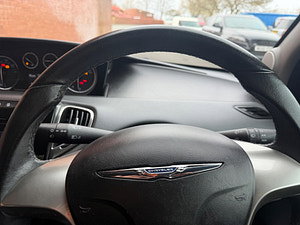 Chrysler Ypsilon thumbnail