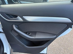 Audi Q3 thumbnail