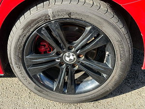 BMW 3 Series thumbnail