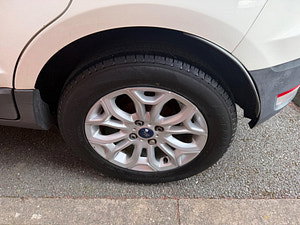 Ford EcoSport thumbnail