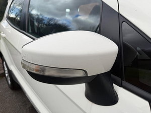 Ford EcoSport thumbnail