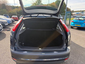 Ford Focus thumbnail