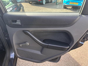 Ford Focus thumbnail