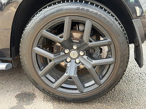 Land Rover DEFENDER 110 thumbnail