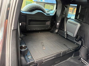 Land Rover DEFENDER 110 thumbnail