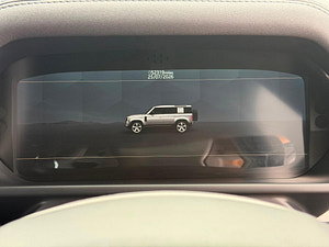 Land Rover DEFENDER 110 thumbnail