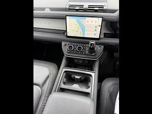 Land Rover DEFENDER 110 thumbnail