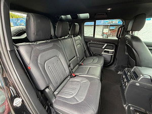 Land Rover DEFENDER 110 thumbnail