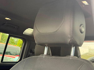 Land Rover DEFENDER 110 thumbnail