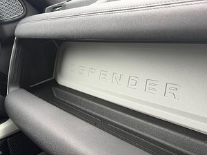 Land Rover DEFENDER 110 thumbnail