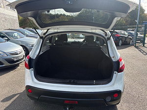 Nissan Qashqai thumbnail
