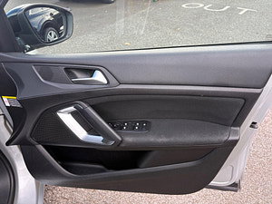 Peugeot 308 thumbnail