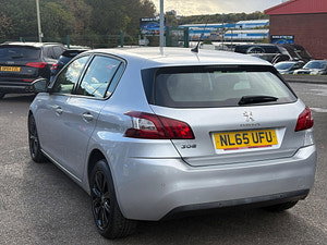 Peugeot 308 thumbnail