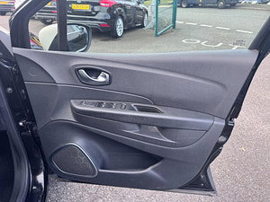 Renault Captur thumbnail