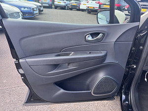 Renault Captur thumbnail