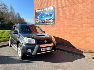 Toyota RAV4 thumbnail