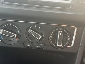 Volkswagen Polo thumbnail