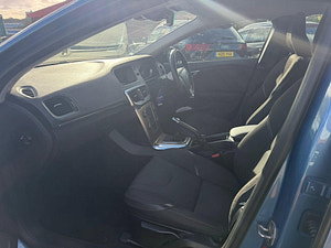 Volvo V40 Cross Country thumbnail