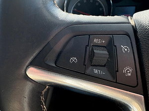 Vauxhall Mokka thumbnail
