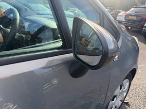 Vauxhall Meriva thumbnail