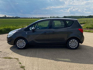 Vauxhall Meriva thumbnail