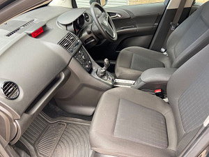 Vauxhall Meriva thumbnail