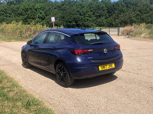 Vauxhall Astra thumbnail