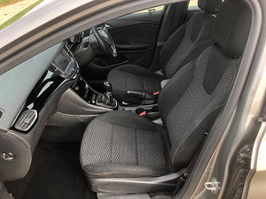 Vauxhall Astra thumbnail