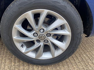 Vauxhall Astra thumbnail