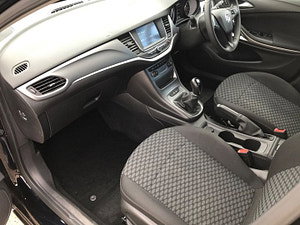 Vauxhall Astra thumbnail