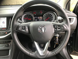 Vauxhall Astra thumbnail
