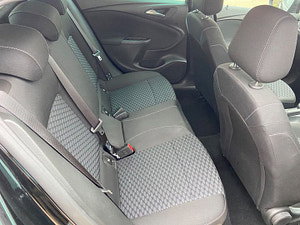 Vauxhall Astra thumbnail