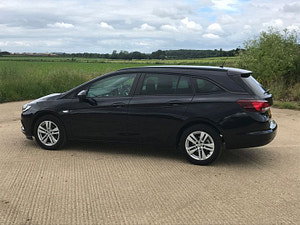 Vauxhall Astra thumbnail
