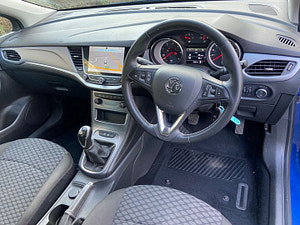 Vauxhall Astra thumbnail