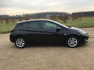 Vauxhall Astra thumbnail