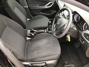 Vauxhall Astra thumbnail