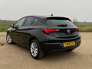 Vauxhall Astra thumbnail