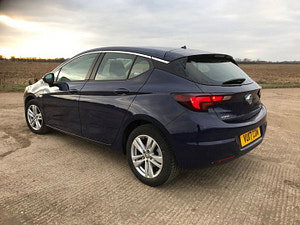 Vauxhall Astra thumbnail