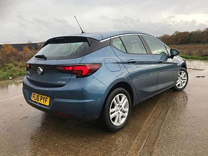Vauxhall Astra thumbnail