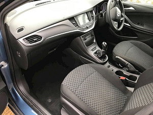 Vauxhall Astra thumbnail