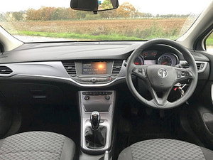 Vauxhall Astra thumbnail